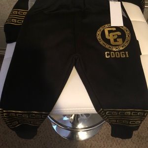 18mth boys coogi jogger sweatsuit. NEW WITH TAGS